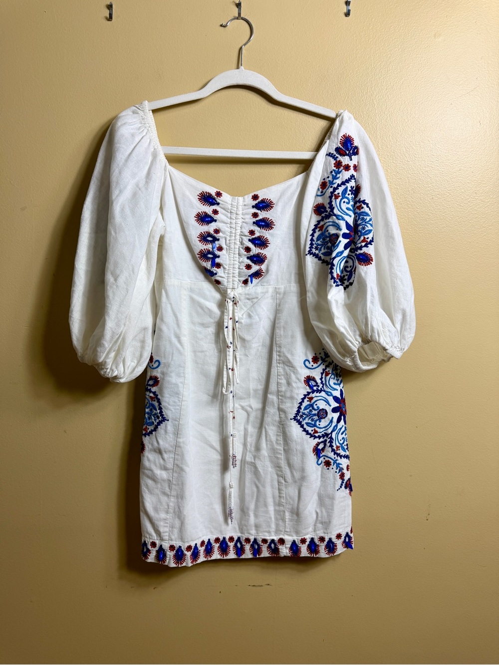 Farm Rio Off-White Navy Embroidery Mini Dress. Small - Picture 2 of 10